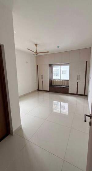 Room in 3 BHK Apartment at Prestige Tranquil, Kokapet – for Rent