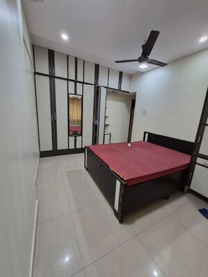 Master Bedroom in 3.5 BHK Apartment at Vinit Tower, Andheri West – for Rent