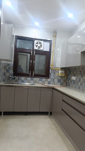 Kitchen in 2 BHK Builder Floor at Green Park – for Rent