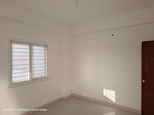 Room in 2 BHK Apartment at Candeur 40, Miyapur – for Sale