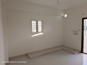 Room in 2 BHK Apartment at Candeur 40, Miyapur – for Sale