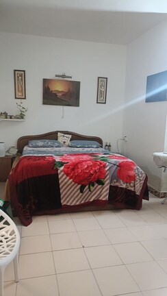 1.5 BHK + Pooja Room Builder Floor For Rent in Safdarjung Development Area