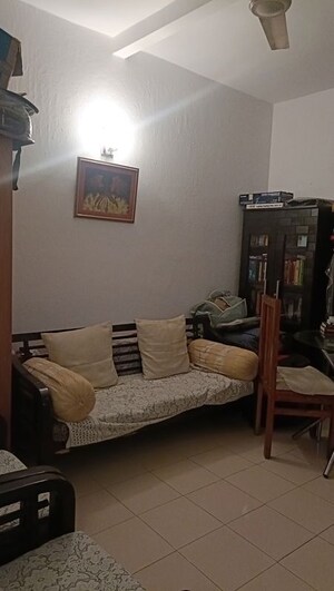 Bedroom in 1.5 BHK Builder Floor at Safdarjung Development Area – for Rent