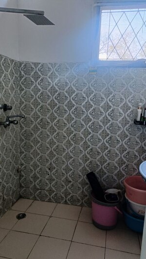 Bathroom in 1.5 BHK Builder Floor at Safdarjung Development Area – for Rent