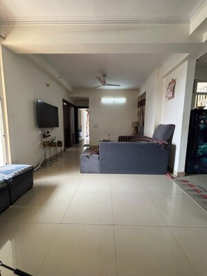 Living Room in 2.5 BHK Apartment at Spring Meadows, Tech Zone 4 Greater Noida – for Sale
