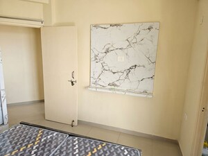 Room in 3 BHK Apartment at Pyramid Altia, Sector 70 – for Rent