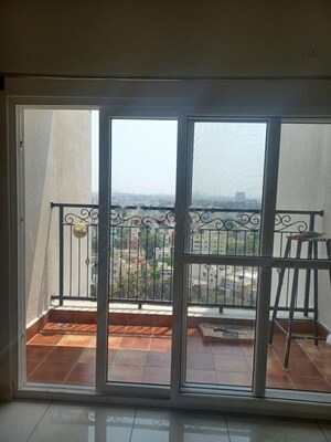 Room in 2 BHK Apartment at Prestige Jindal City, Bagalakunte – for Rent