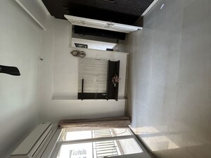 Furnished Amenities in 3 BHK Apartment at Paramount Floraville, Sector 137 – for Rent