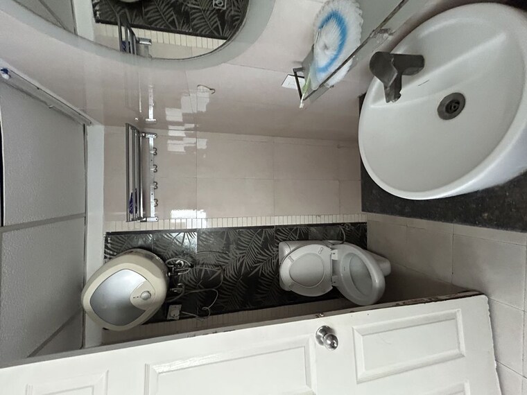 Bathroom, paramount-floraville 3 Bedroom 1360 Sq.Ft. Apartment In Sector 137 Noida 10238856