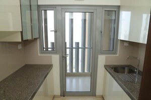 Room in 4 BHK Apartment at Ariisto Bellanza, Mulund West – for Rent