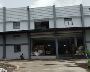  Industrial Plot For Sale in Hazira