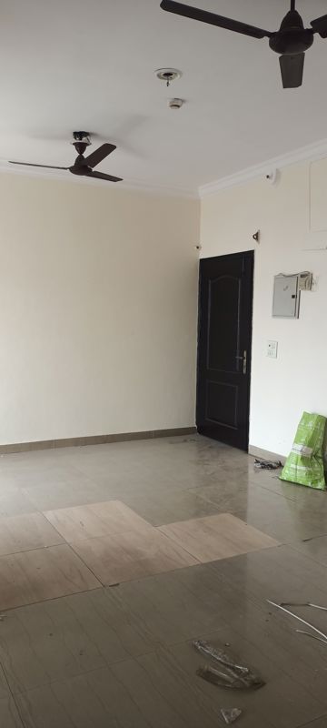 2.5 BHK + Servant Room Apartment For Rent in Saviour Greenisle