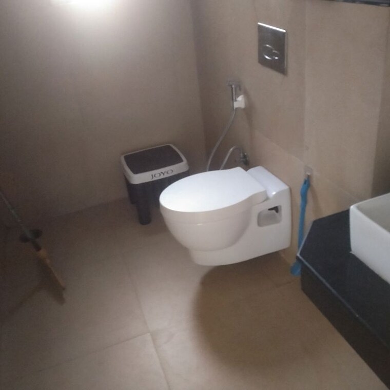 Bathroom, dhoot-time-residency 3 Bedroom 1717 Sq.Ft. Apartment In Sector 63 Gurgaon 10239030