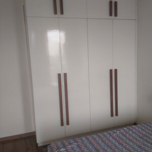 Room in 3 BHK Apartment at Dhoot Time Residency, Sector 63 – for Rent