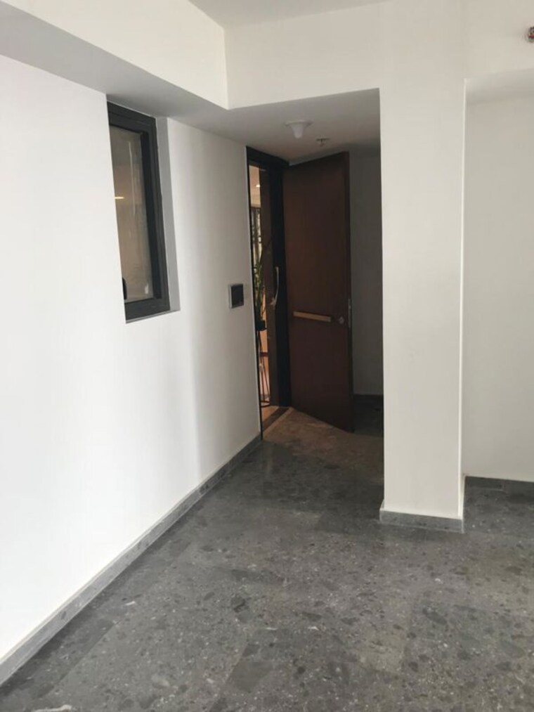 Room, lodha-ncp-commercial-tower-supremus 3 Bedroom 1200 Sq.Ft. Apartment In Wadala Mumbai 10236983