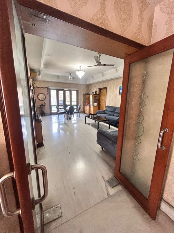 3 BHK + Pooja Room Apartment For Sale in Jyothi Mahal