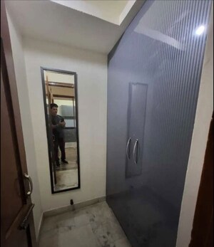 Building Lobby in 3 BHK Builder Floor at Sector 20 – for Rent