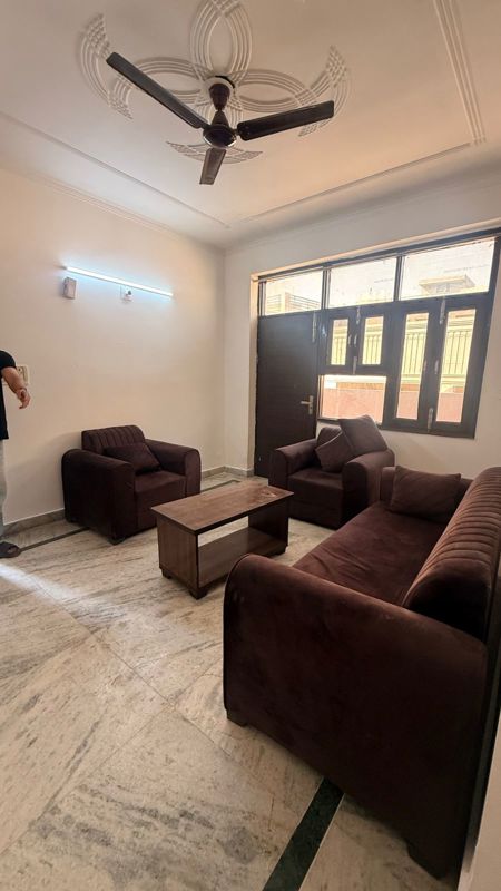 2 BHK Builder Floor For Rent in Maidan Garhi