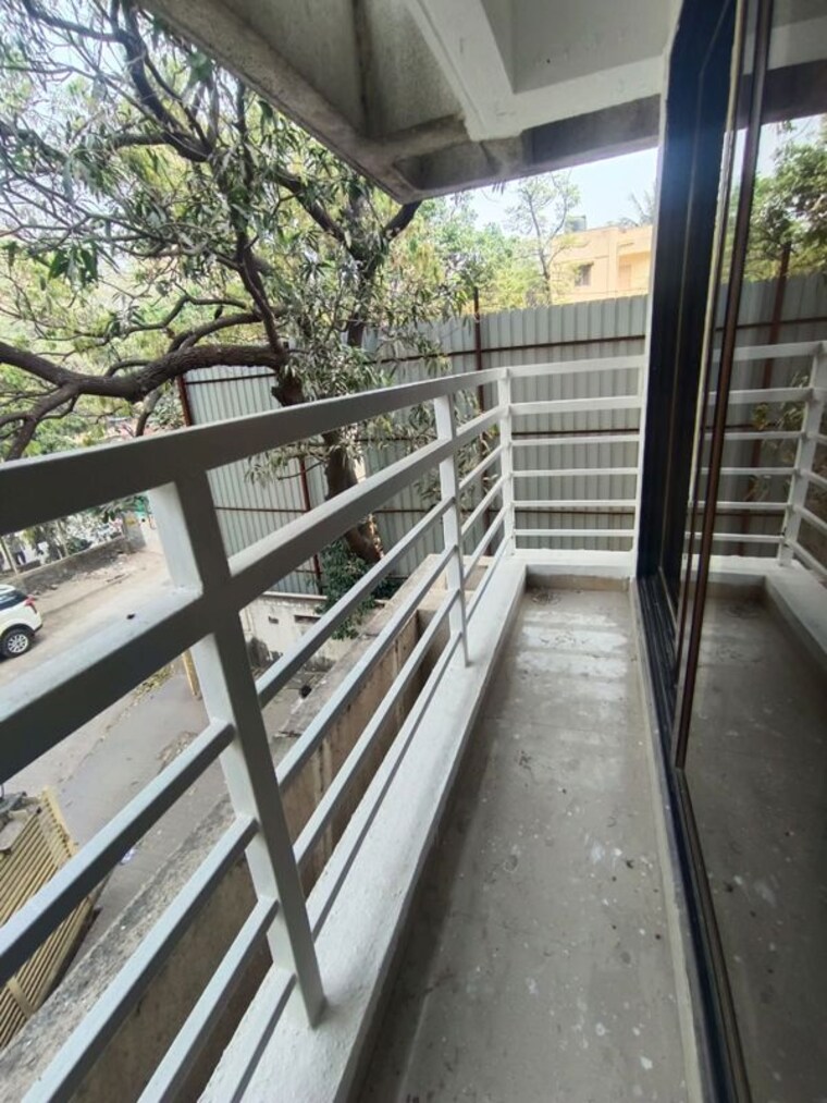 Balcony, tulsi-pride 3 Bedroom 940 Sq.Ft. Apartment In Chembur Mumbai 10239208