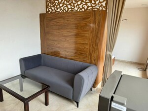 Furnished Amenities in 3.5 BHK Builder Floor at The Center Court, Sector 88a – for Rent