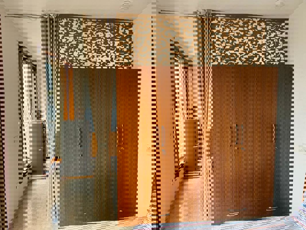 3.5 BHK + Servant Room 1910 Sq.Ft. Builder Floor in The Center Court