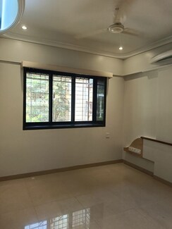 1.5 BHK Apartment For Rent in Parel