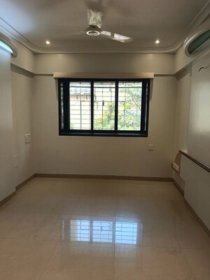 Living Room in 1.5 BHK Apartment at Parel – for Rent