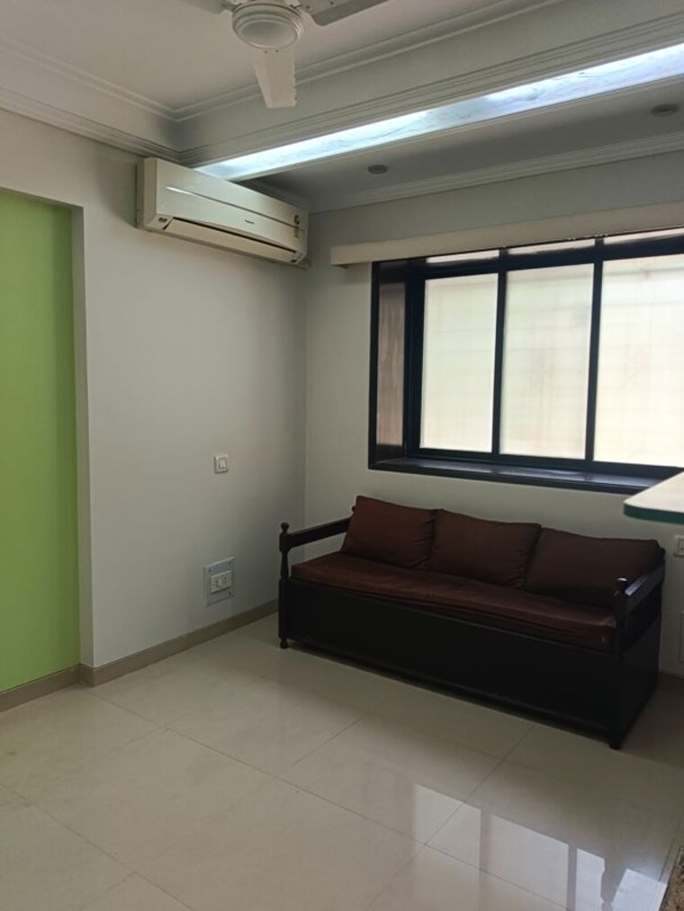 Living Room, parel 1.5 Bedroom 500 Sq.Ft. Apartment In Parel Mumbai 10239260