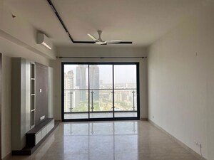Room in 4 BHK Apartment at M3M Latitude, Sector 65 – for Sale