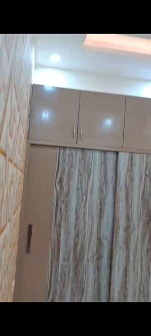 Furnished Amenities in 3 BHK Builder Floor at Shakti Khand – for Sale