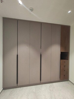 Room in 3 BHK Apartment at Sri Fortune Sonthalia Sky Villas, Kokapet – for Rent