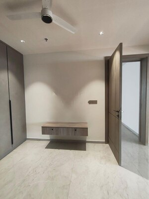 Room in 3 BHK Apartment at Sri Fortune Sonthalia Sky Villas, Kokapet – for Rent