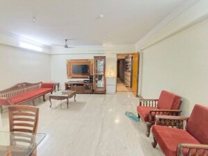 Hall in 2 BHK Apartment at Kukreja Golf Scappe, Chembur – for Rent