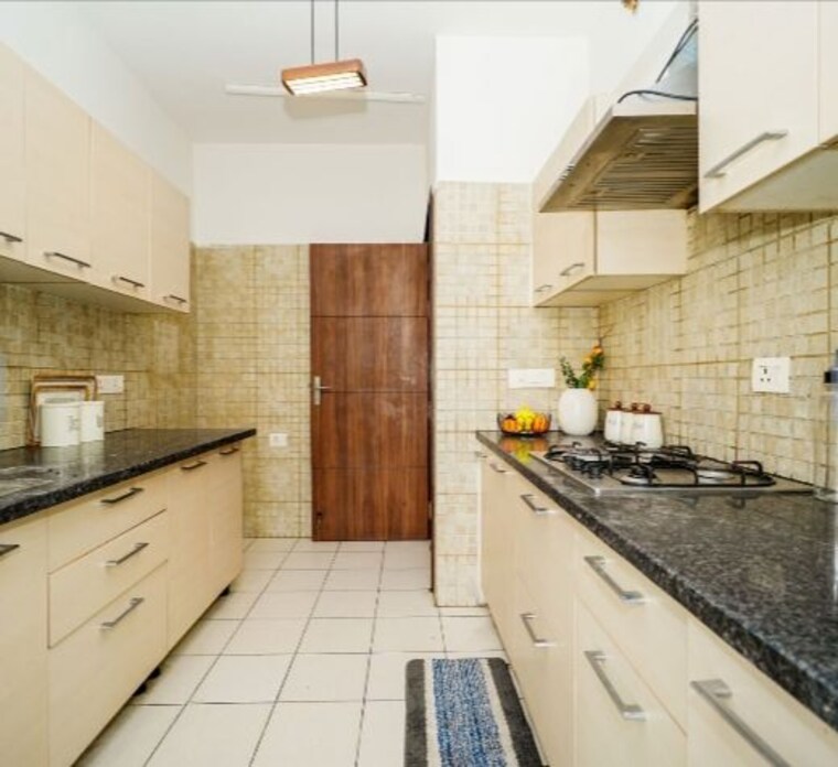 Kitchen, godrej-oasis 3.5 Bedroom 2066 Sq.Ft. Apartment In Sector 88a Gurgaon 10239317