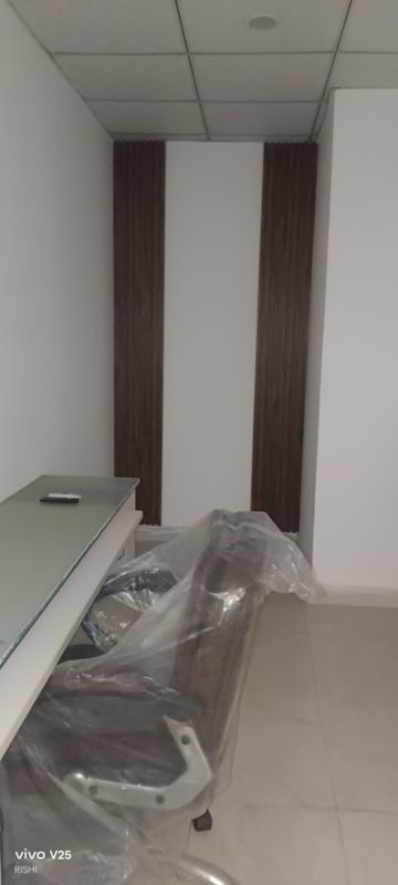 Office Space For Rent in Gaur City Mall