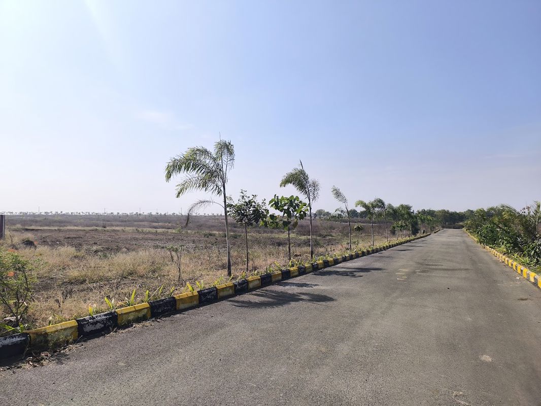 Plot For Sale in Neemsboro Manavooru