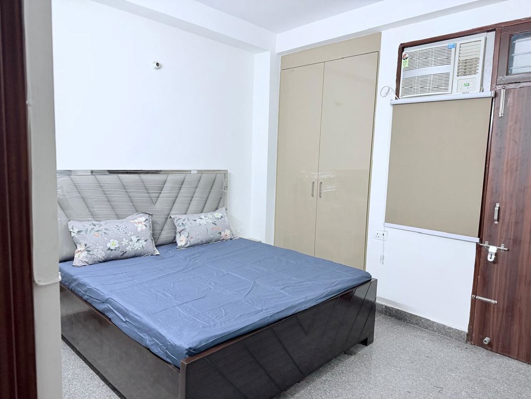 3 BHK + Pooja Room Builder Floor For Rent in Sector 46