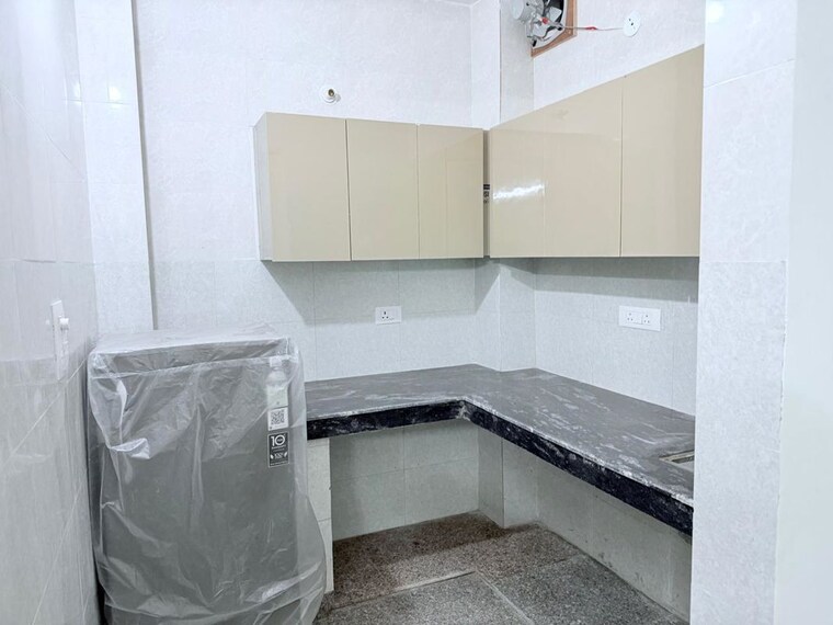 Kitchen, sector 46 3 Bedroom 1800 Sq.Ft. Builder Floor In Sector 46 Gurgaon 10239461