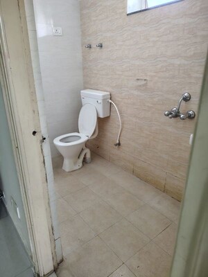 Bathroom in 3 BHK Apartment at Bariatu – for Rent