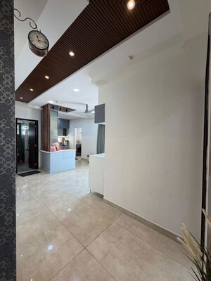 Room in 2.5 BHK Apartment at Candeur 40, Miyapur – for Rent