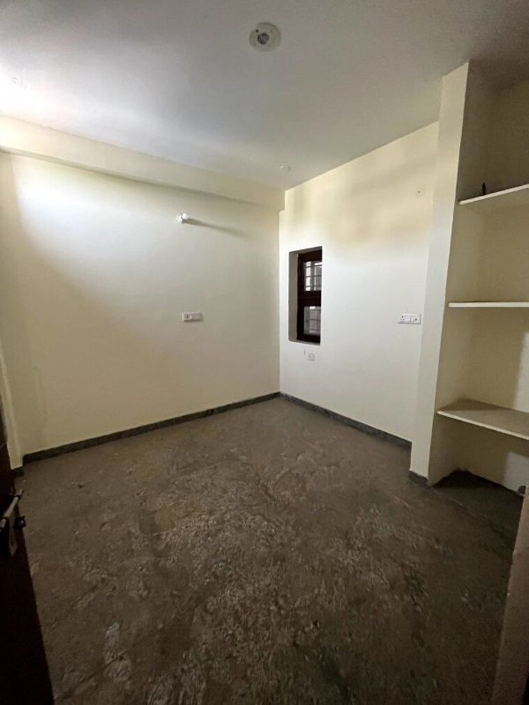 Room, sector 31 1 Bedroom 450 Sq.Ft. Builder Floor In Sector 31 Faridabad 10239497