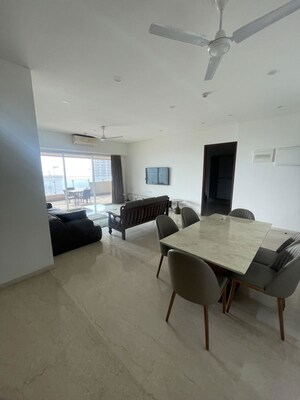 Team Area in 3 BHK Apartment at Lokhandwala Minerva Mahalaxmi, Mahalaxmi – for Rent