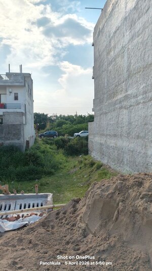  Plot – Exterior View View at Sector 28 - for Sale