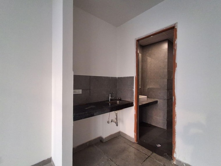 Bathroom, sector 27c Commercial Office Space 805 Sq.Ft. In Sector 27c Faridabad 10239548