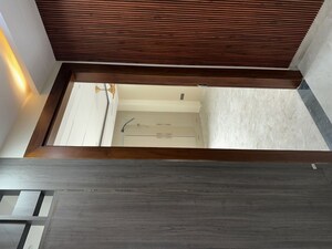 Room in 3 BHK Builder Floor at Sector 31 – for Rent