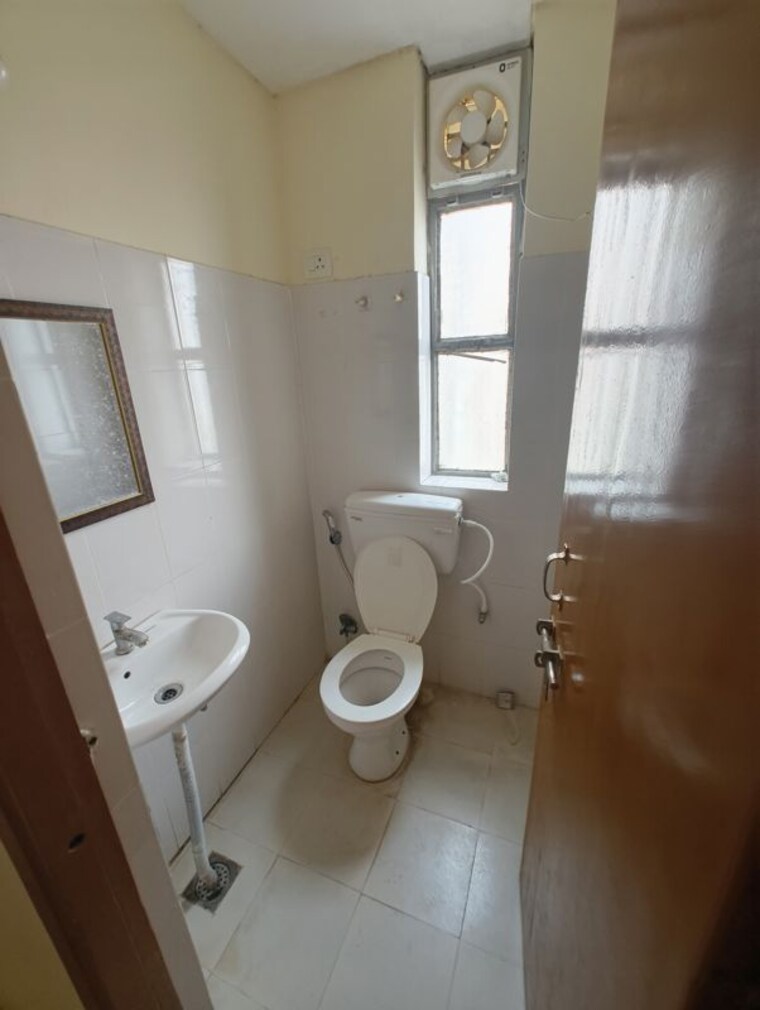 Bathroom, adani-aangan 1 Bedroom 412 Sq.Ft. Apartment In Sector 89a Gurgaon 10239585