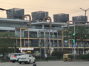  Shop – Exterior View View at Smart World Orchard, Sector 61 - for Rent