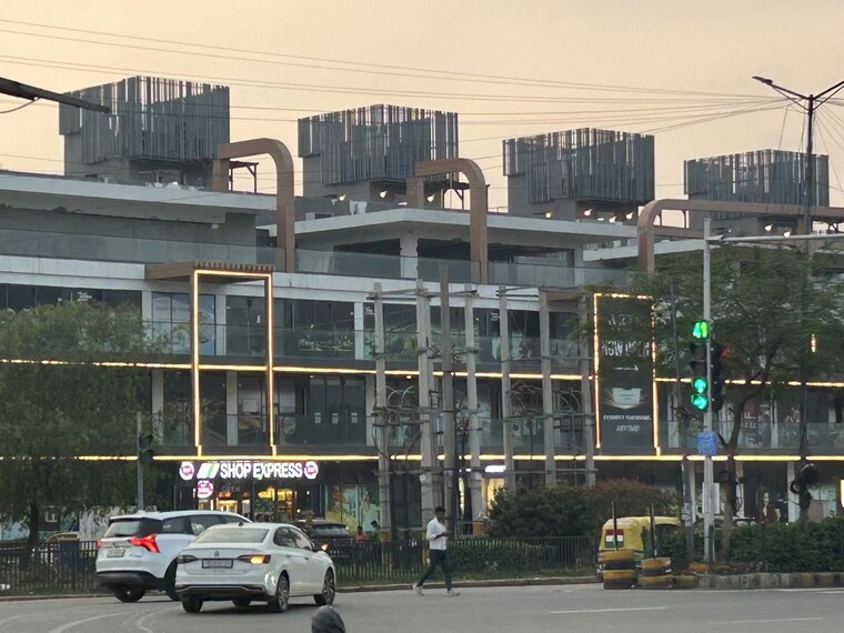 Exterior View, smart-world-orchard Commercial Shop 1040 Sq.Ft. In Sector 61 Gurgaon 10239572