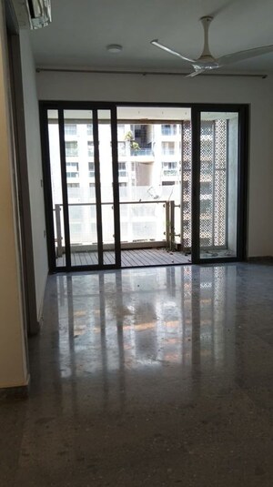 Room in 2 BHK Apartment at New Cuffe Parade, Wadala – for Rent