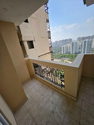 2.5 BHK Apartment – Exterior View View at Supertech Renesa, Sector 118 - for Rent